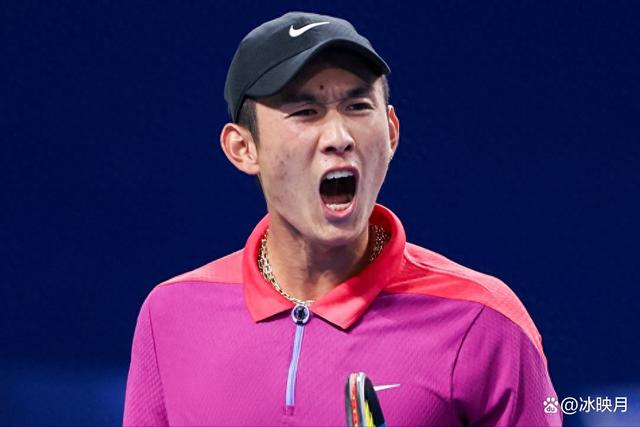 自行车附加赛焦点战:塞北天狼队绝杀岭北白虎队,新星闪耀。边路成突破口 自行车附加赛焦点战:塞北天狼队绝杀岭北白虎队,新星闪耀。边路成突破口